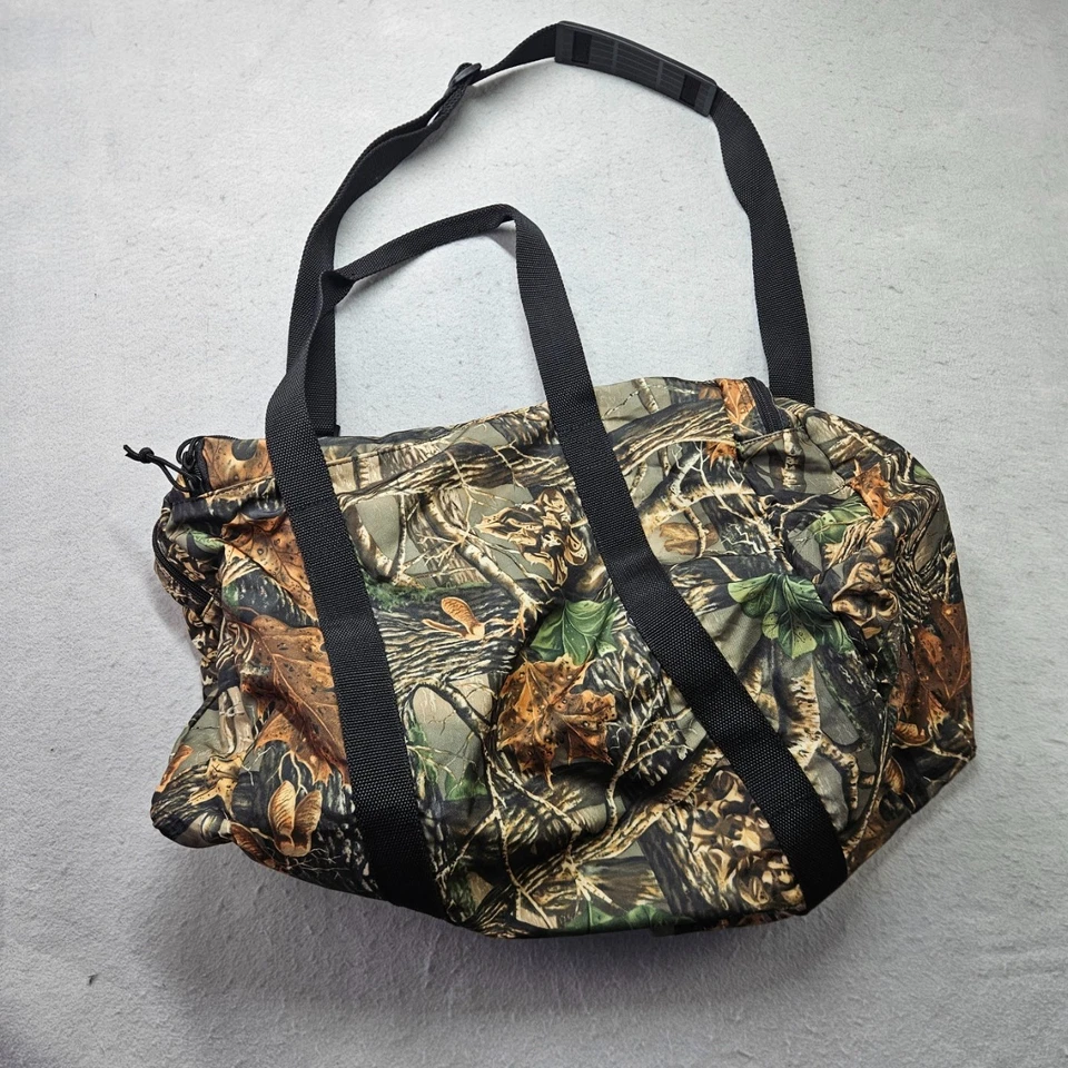 Cabela's Camouflage Duffle Bag Hunting 22" Seclusion 3D - Image 3 of 4