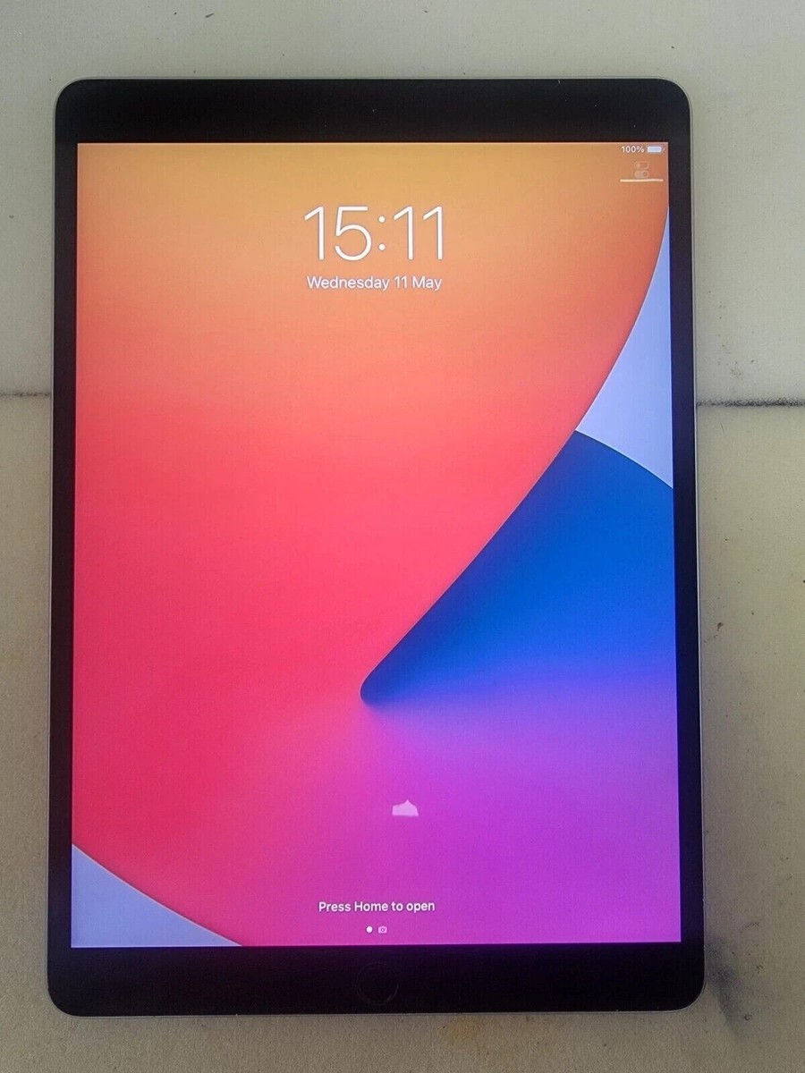 Apple iPad Pro 1st Gen. 64GB, Wi-Fi Only 10.5 in (A1701) - Space