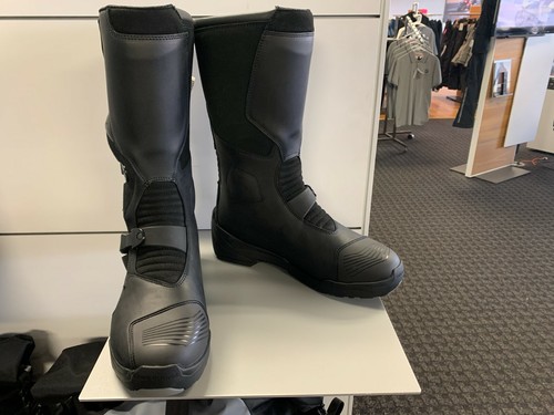 BMW GRAVEL EVO BOOTS FAST FREE SHIPPING 