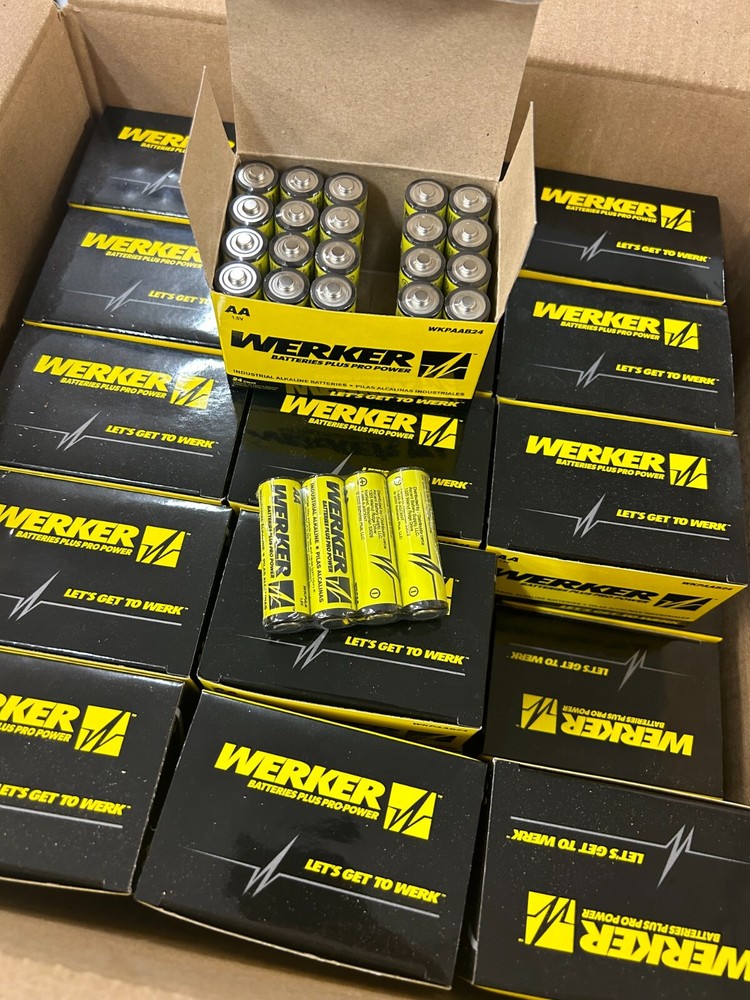 Big box of Werker AA battieries 720 AA batteries in total AA Battery Lot of AA
