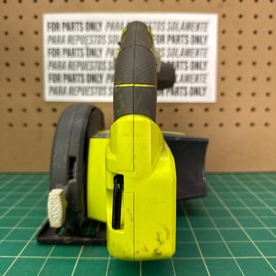 RYOBI P505 18V ONE+ 5-1/2" Circular Saw Up To 4600 RPM **FOR PARTS/REPAIR ONLY** - Image 3 of 4