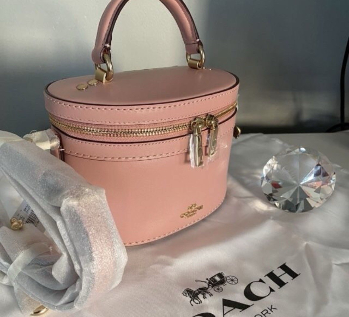 コーチ　Coach Selena Gomez ブラックボディバッグ コーチ Coach Selena Gomez ブラックボディバッグ 美品】コーチ