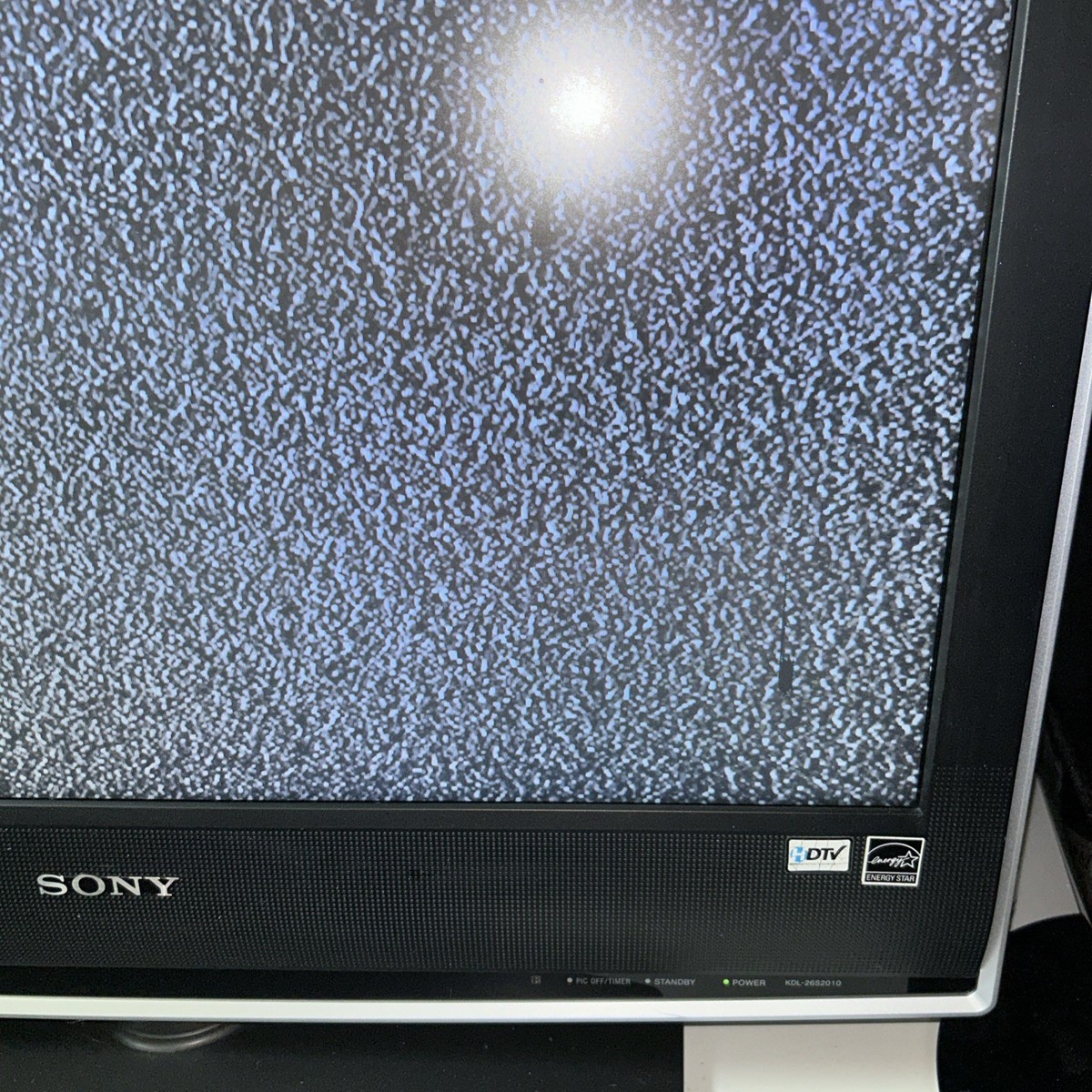 Sony Bravia KDL-26S2010 Vintage Gaming Digital LCD TV with remote