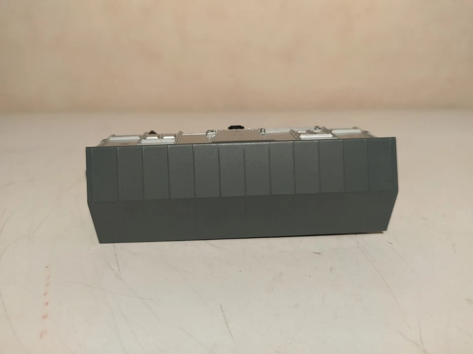 Märklin HO 4550 – Carro chiuso FS argento, BOX nuovo L07 - Immagine 4 di 4