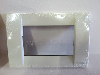 VIMAR IDEA PLACCA CLASSICA 3M METAL ''AVORIO'' COVER PLATE 3 MODULE #16733.10