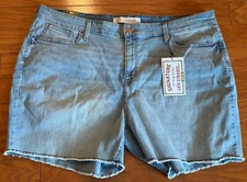 Signature By Levi Strauss & Co. Gold Label Women's Shorts Size 24 New w/Tags