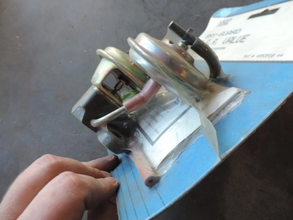 Клапан рециркуляции выхлопных газов (EGR) CARB Tomco 10502 - Изображение 3 из 4