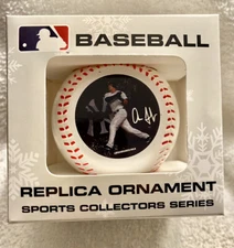 NY YANKEES AARON JUDGE BASEBALL CHRISTMAS ORNAMENT NEW IN BOX