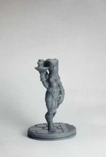 RESIN Alien Waitress1 32mm scale DnD Dungeons and Dragons Mini Sci Fi Fantasy