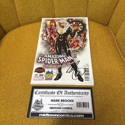 Signed W/COA Amazing Spider-Man Renew Your Vows 1 Mark Brooks Midtown Excl NM