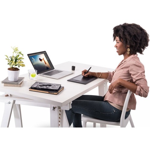 Tablet Wacom Intuos Pro Pen & Touch - Zdjęcie 5 z 5