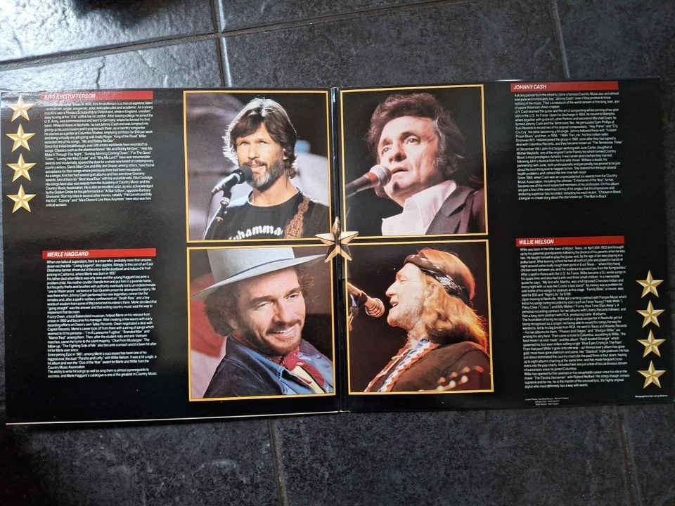 JOHNNY CASH/WILLIE NELSON/MERLE HAGGARD/KRIS KRISTOFFERSON 4-STAR COUNTRY DBL LP - Image 3 of 4