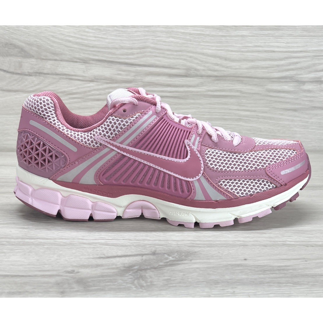 Nike Air Zoom Vomero 5 Elemental Pink FJ2028-600 Womens 11.5