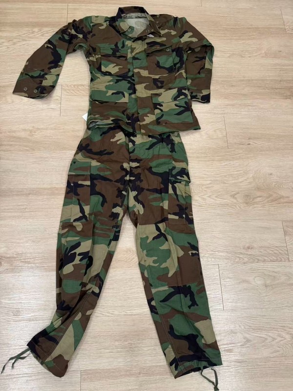 NWT NEW US Military Woodland Camo BDU Uniform Set: Top Small Reg & Pants Med Reg