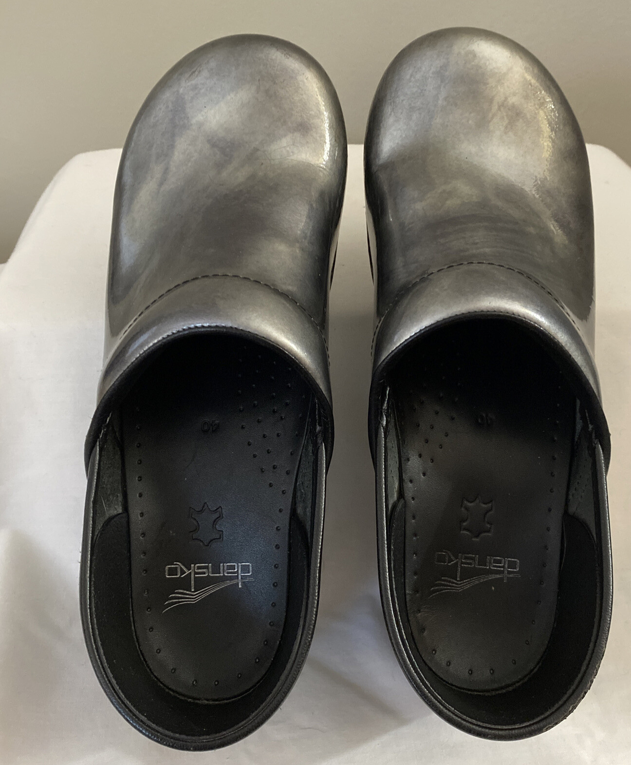 dansko medical clogs