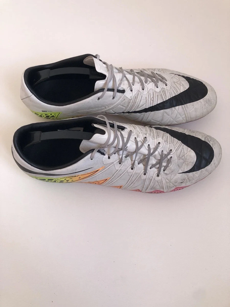 Nike football cheap shoes white