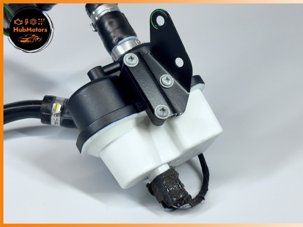 M139 03-12 Maserati Quattroporte Bosch Fuel Leak Detection Pump Unit