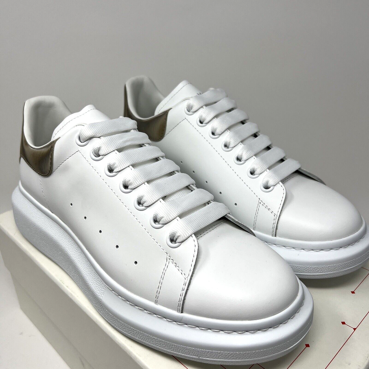 Alexander McQueen Men's Oversized Sneakers 43.5 EU/ 10.5 US Alexander McQueen Men's Oversized Sneakers 43.5 EU/ 10.5 US