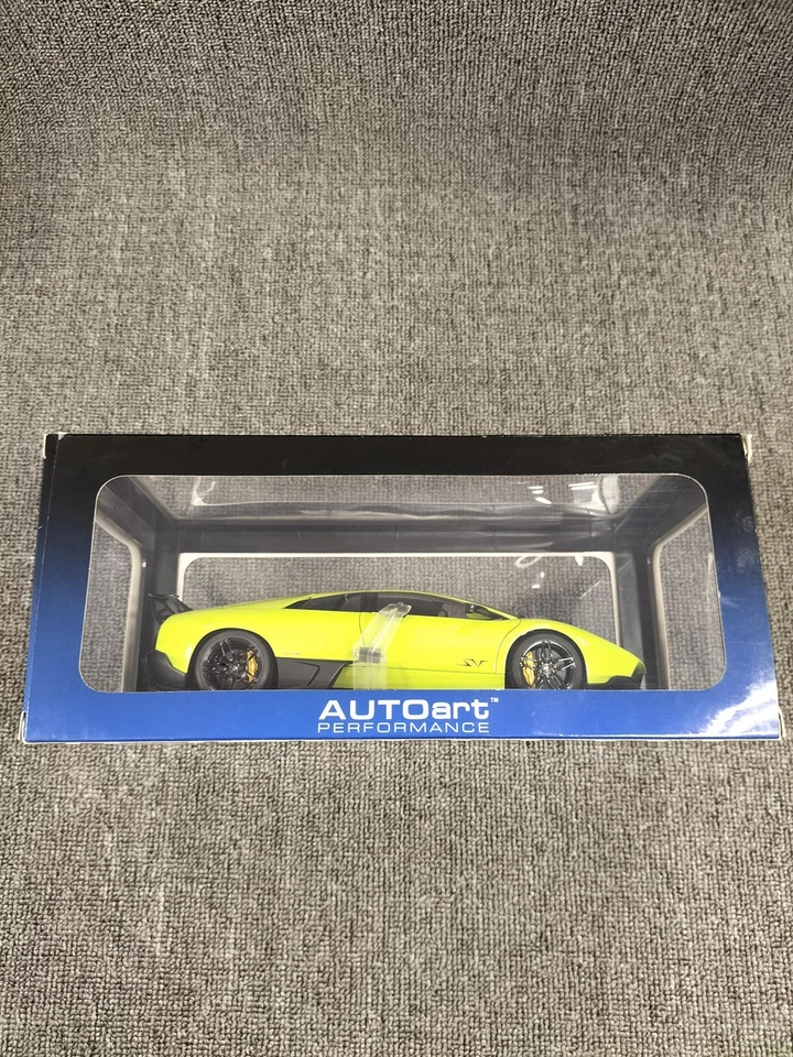 Minicar AUTOart 1/18 LP670-4 SV verde claro LAMBORGHINI MURCIELAGO Foto 2 de 4