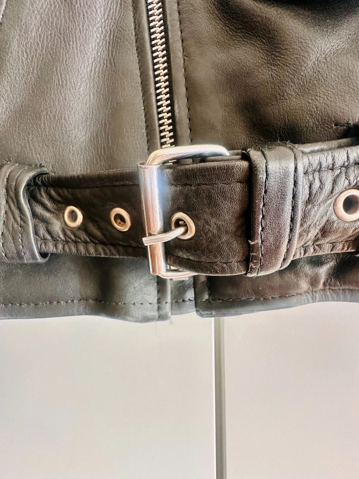 Vintage 90s Black Leather Biker Motorcycle Jacket Camden London Punk Belted HLC - product detail image 11