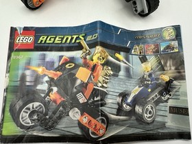 2009 Retired Lego Agents set #8967 Gold Tooth's Getaway