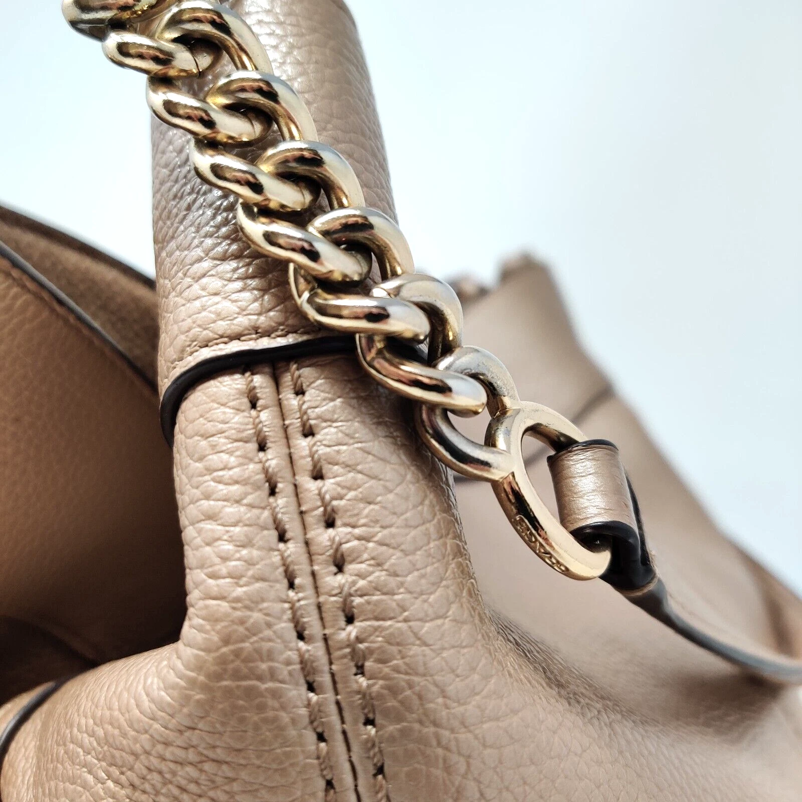 Borsa a tracolla Coach Lexy catena borsetta champagne metallizzato F22209 pelle ciottolata