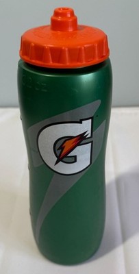 Gatorade 32oz Contour Squeeze Bottle Green/Orange Lid Sports Practice Gym