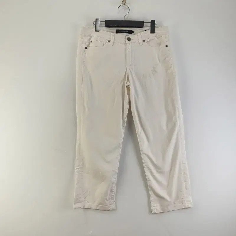 Calvin Klein Men's 30-Inch White Pants L3384 - Stylish and Comfortable thumbnail 6