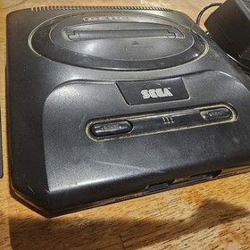 Sega Genesis Model II Console Bundle w/ Cords Mortal Kombat Spiderman 