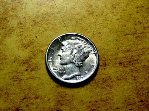 High Grade BU 1937-P Mercury Silver Dime D10