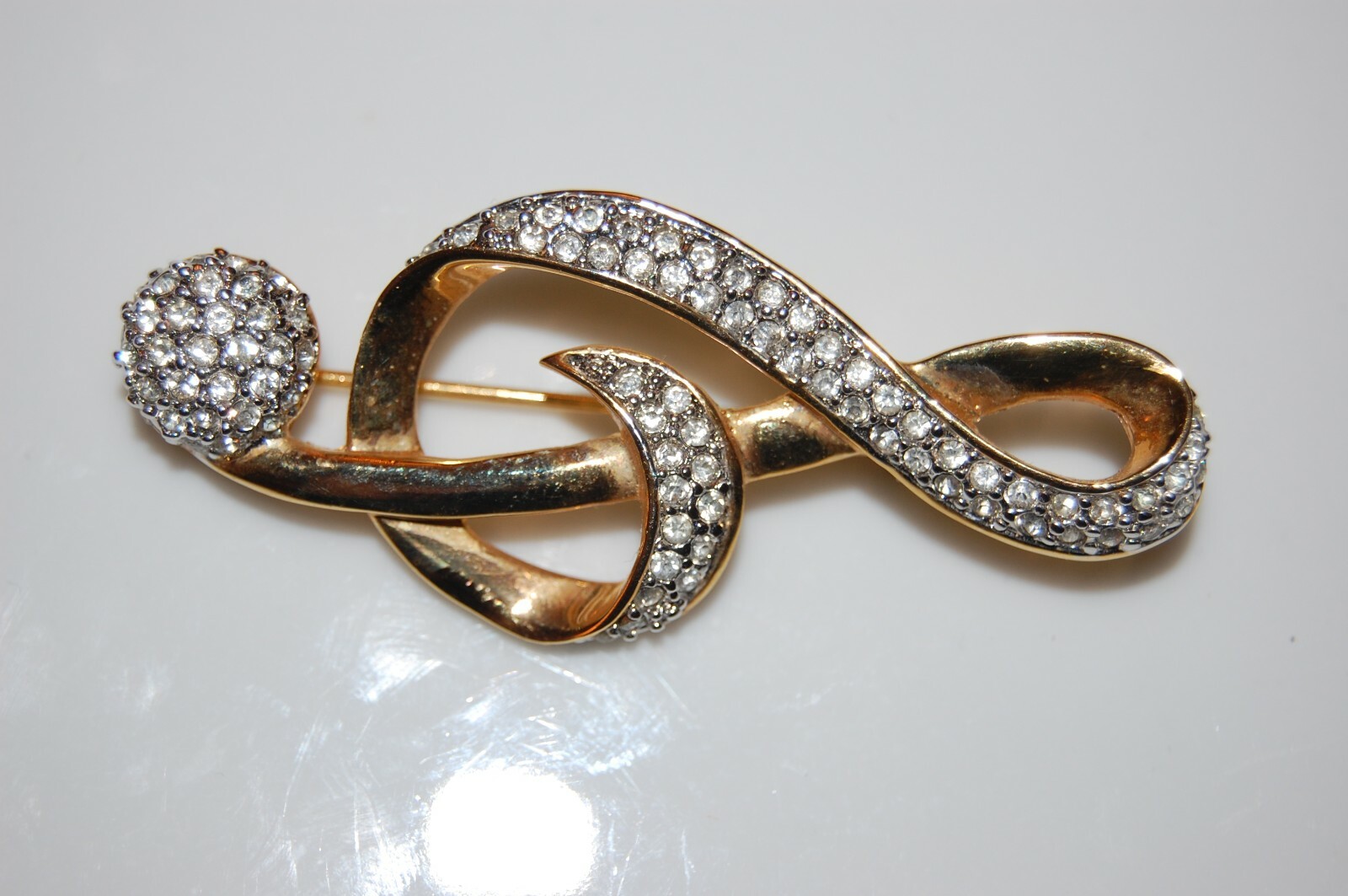 ELEGANT VINTAGE G CLEFT MUSIC SYMBOL GOLD TONED METAL… - Gem