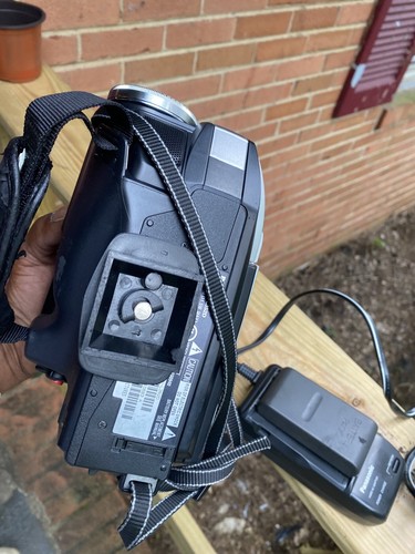 Panasonic PV-L3520 VHS-C Analog Camcorder - Picture 7 of 12