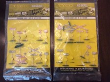 2 HO 1/87 Scale TYCO 122:100 Trackside Signs Set Of 12 SEALED NOS