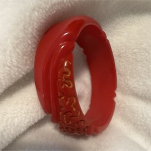 Bakelite Vintage Red Carved Bangle Bracelet Gold Painted Details