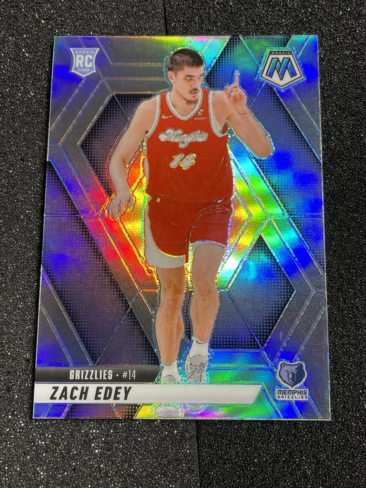 2024-25 Mosaic #248 Zach Edey True Silver Prizm RC