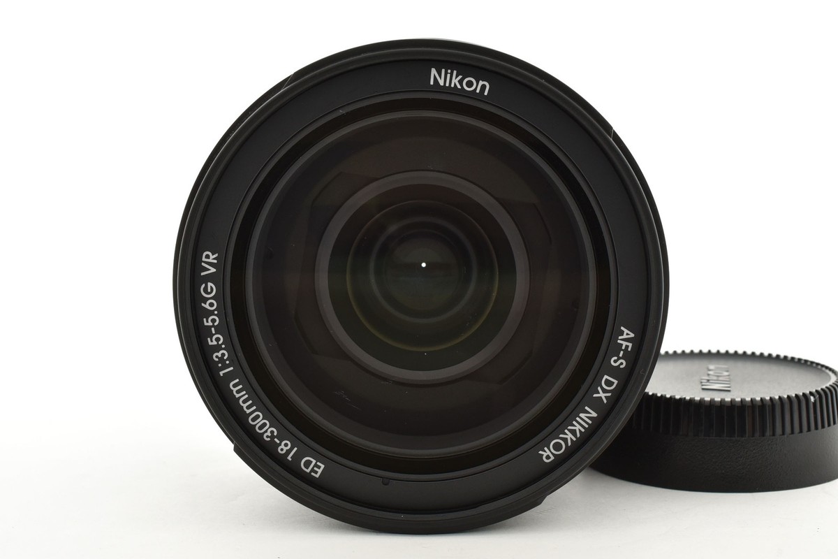 Nikon AF-S DX NIKKOR 18-300mm f / 3.5-5.6G ED VR From Japan