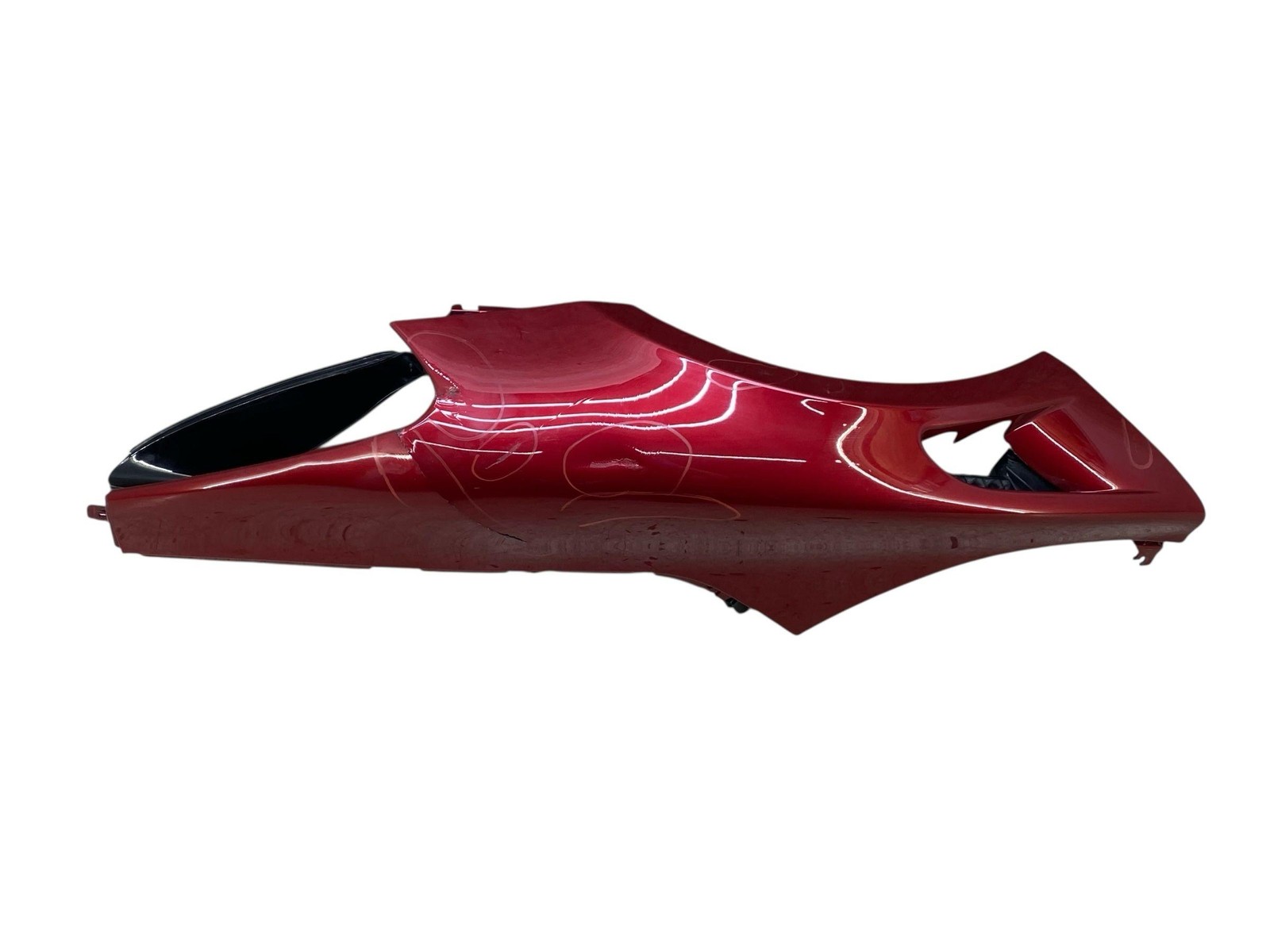 2024 MCLAREN ARTURA RIGHT FENDER AMARANTH RED *PARTS ONLY/CRACKED/NEEDS REPAIRED