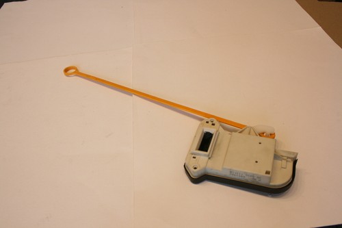 aus Miele Waschmaschine, gebrauchtes Türschloß, M.Nr 6811182