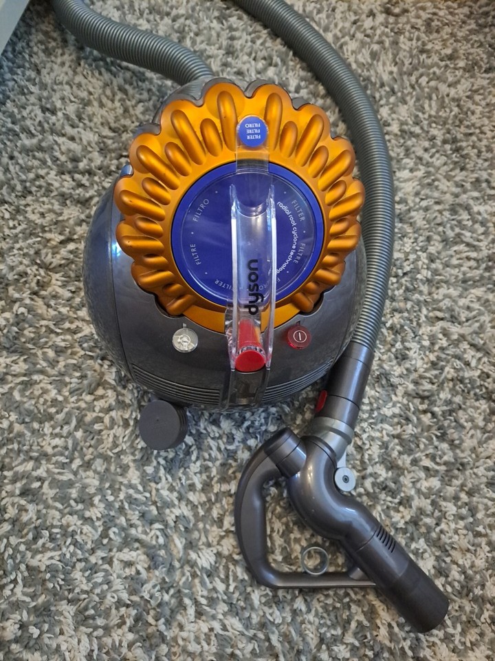 Dyson Big Ball Multifloor 2 Bagless Cylinder Vacuum Cleaner Read
