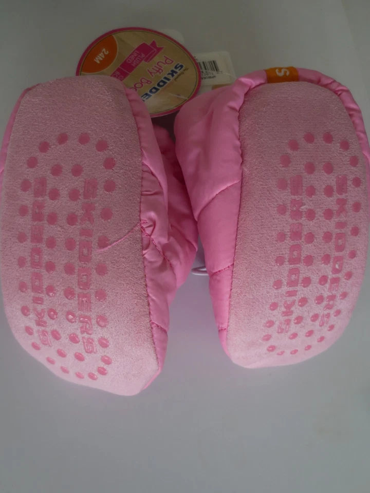NEW Inf Toddler 12 or 24 month SKIDDERS Puffy Booties Slipper Gripper Light Pink - Image 3 of 4