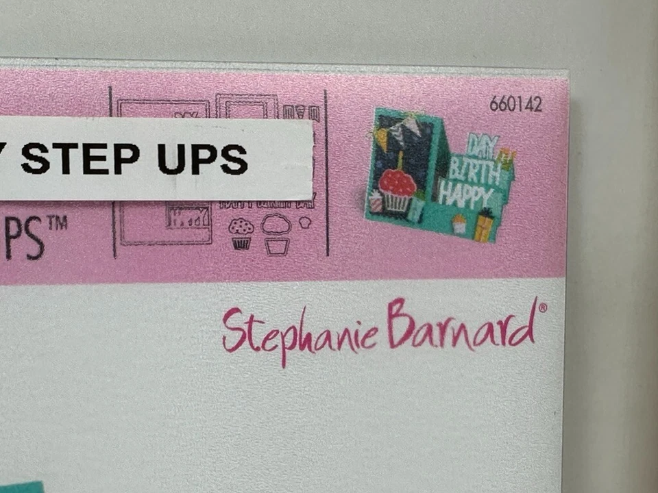 Sizzix Framelits 660142, 661845, 660718 Sentimientos Framelits Feliz Cumpleaños Foto 3 de 4