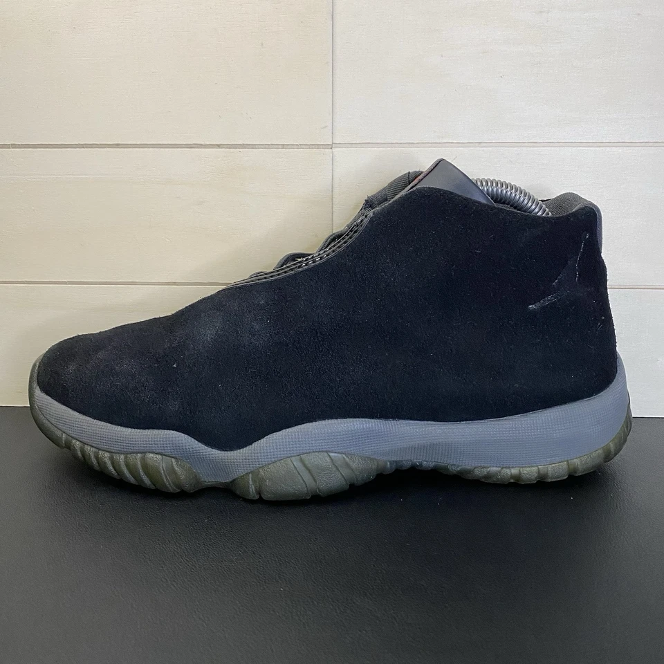 Air Jordan Future Negro Gamuza Para hombres Talla 8 Zapatos Tenis AT0056-003 Foto 4 de 4
