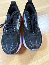 Brooks Glycerin 22 Women  s Black/White/Pink Lace-Up Low Top Sneakers, Mesh B