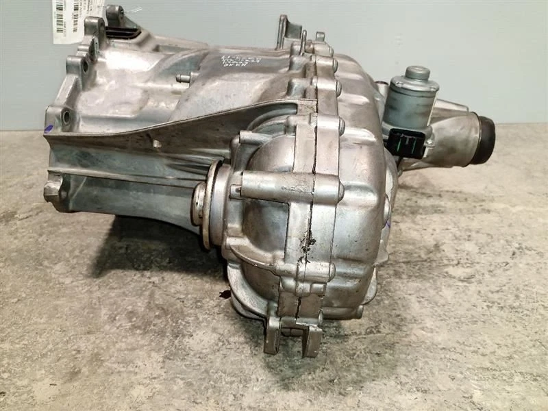 Estuche de transferencia desde 2021 GMC SIERRA 3500 6,6 L AT opt NQF 9174631 Foto 4 de 4