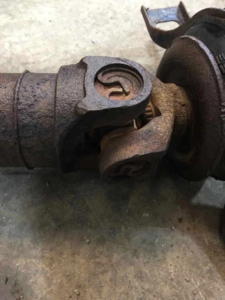 09 FORD FLEX Rear Drive Shaft (awd)3.5lSlightly Stiff Bearing Foto 4 de 4