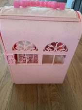 1998 Barbie Bed and Bath Doll House Playset Fold Up Pink Case/Purse Handle