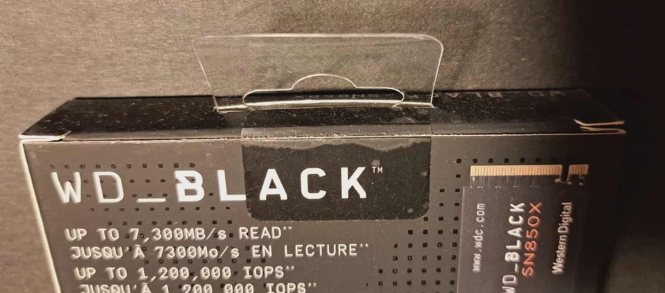 Western Digital WD Black SN850X 4TB - Gen 4 7300 MB/s M.2 2280 PCIe NVMe SSD - Image 3 of 3