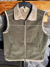 Woolrich Corduroy Vest Sherpa Lined Women  s Size L Zip Up Pockets Olive Green