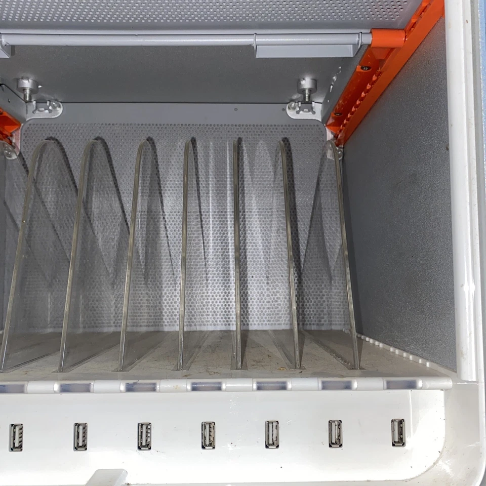 Estación de carga MultiDock Griffin Technology MOD37287 10 puertos de carga USB-A Foto 4 de 4