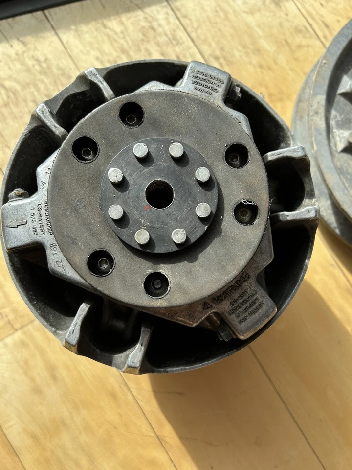 Embragues primarios y secundarios Ski-doo Summit 1000 Foto 2 de 4